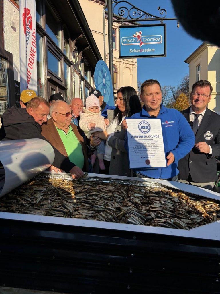 Weltrekord größte Fischkonservendose in Heringsdorf