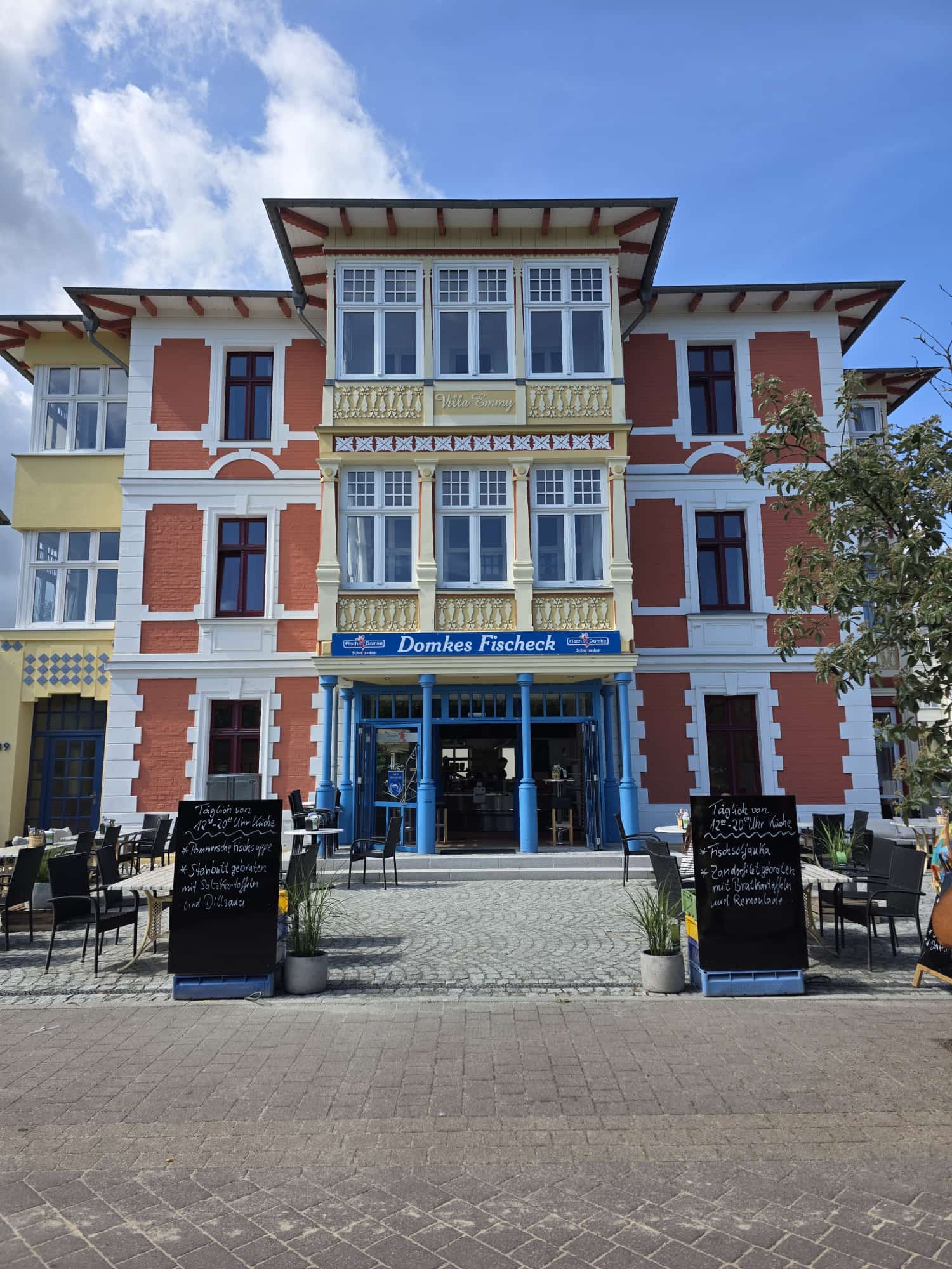 Das Haus von aussen-Domkes Fischeck in Ahlbeck | Frischer Fisch & pommersche Küche auf Usedom
