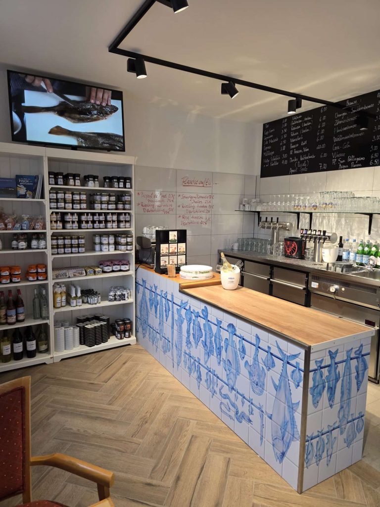 Tresen Verkauf-Domkes Fischeck in Ahlbeck | Frischer Fisch & pommersche Küche auf Usedom